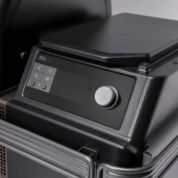 Tfb93rlg Ironwoodxl Closeup Controller 9387 Web 3.jpg