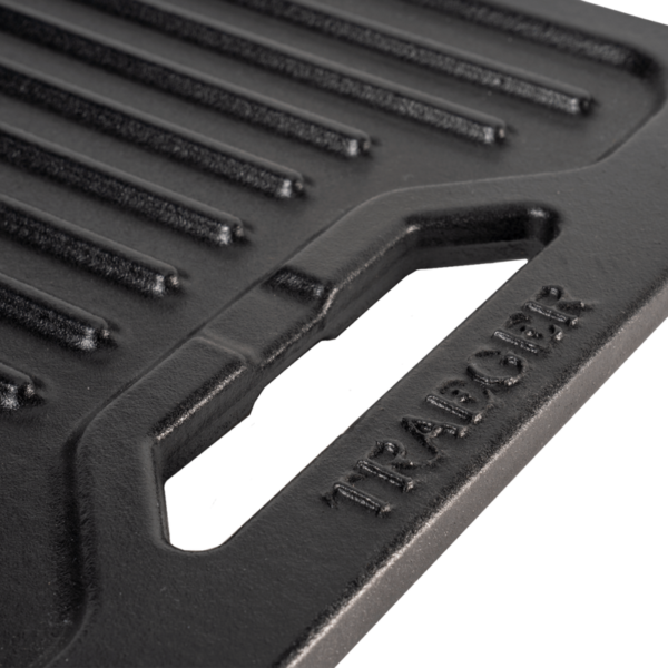 Acc Traeger Modifire Cast Iron Griddle Handle Detail.png