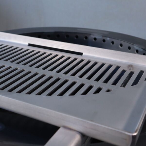 Slide On Grill Grate Close Up 1.jpg